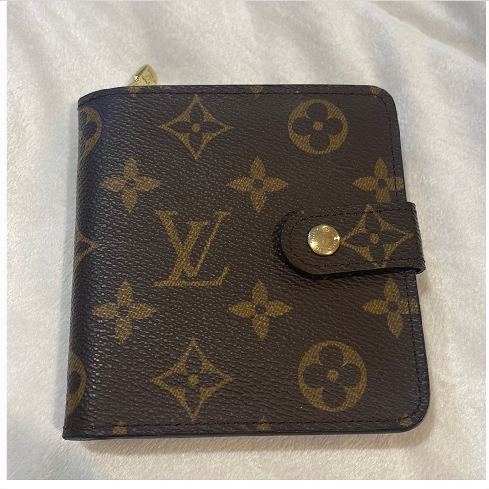 Louis Vuitton compact wallet